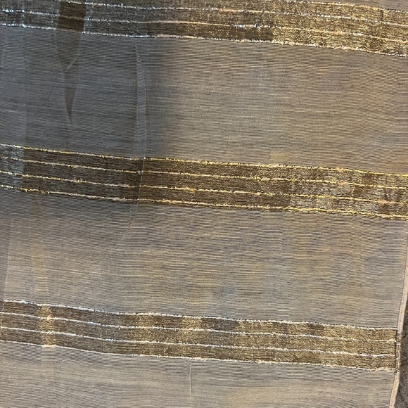 NWOT Striped Gold & Beige Print Long Fringed and Shell  Silk Scarf - Picture 5 of 8